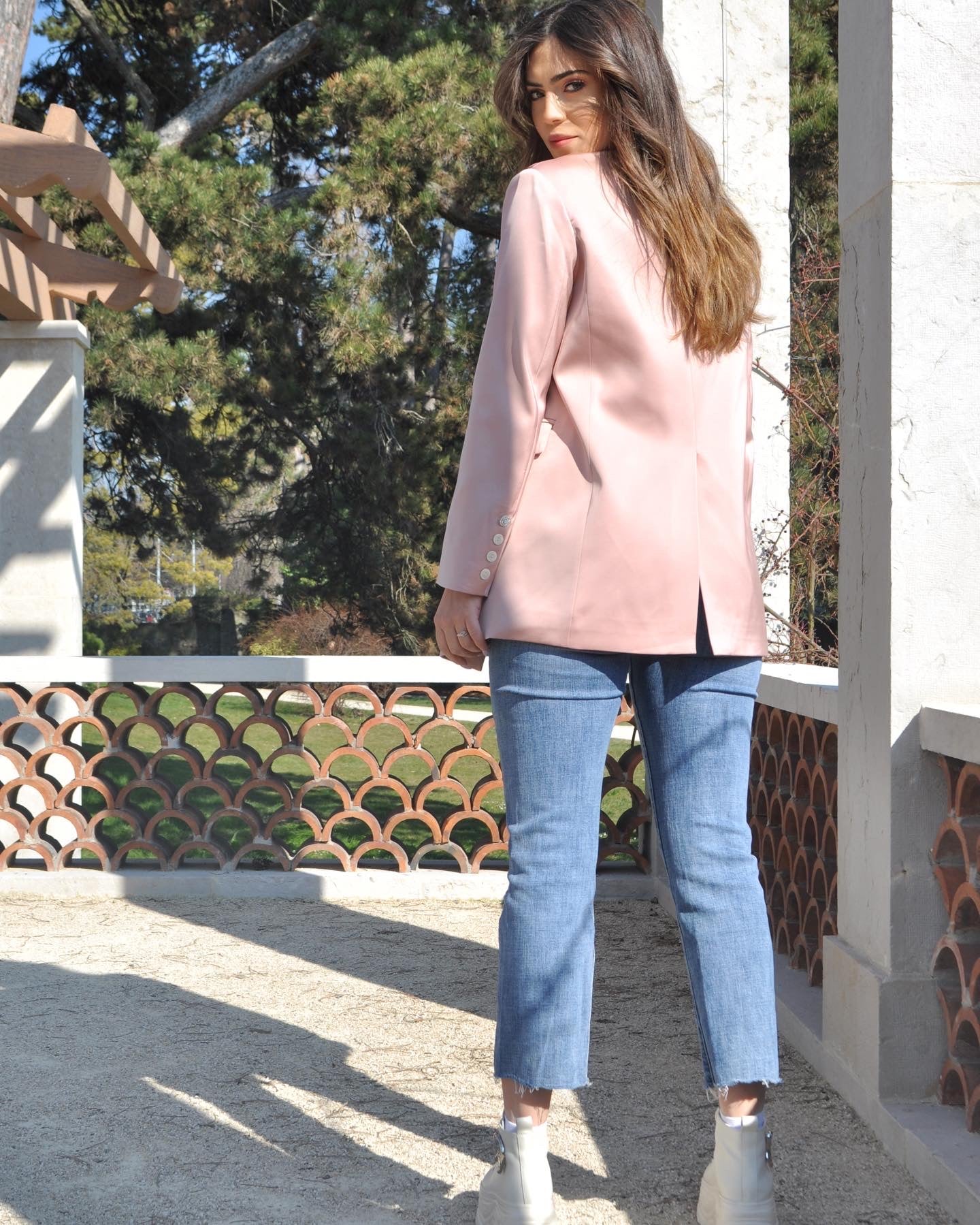 Chaqueta rosa satinada